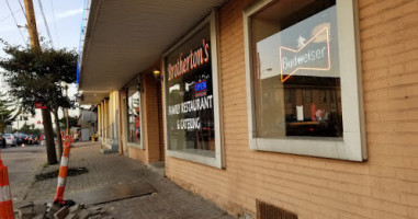 Brotherton's Family Restaurant outside