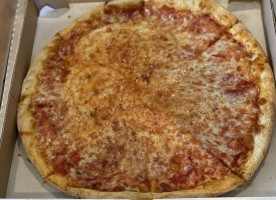 Original Bravo Pizza Paoli food