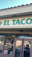 El Taco Bravo outside