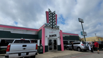 Lizzy's Diner food