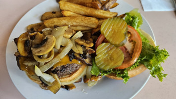 Stacy's Covered Bridge food