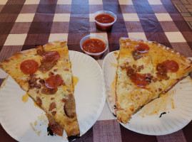 Rocco's Brick Oven Pizzeria food