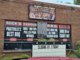 Rock's Famous Bbq inside