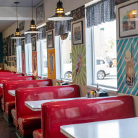 Debby's Diner inside