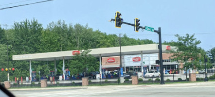 Getgo Café Market outside