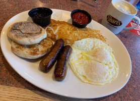 Shari's Cafe And Pies food