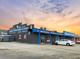 Gainesville Seafood Market Eatery outside