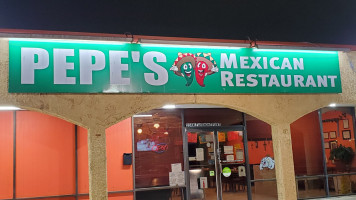 Pepe's Mexican outside