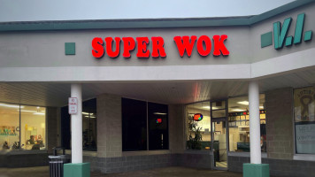 Super Wok outside