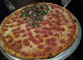 Russo's Ny Italian Kitchen And Pizzeria Brownsville food