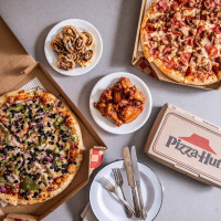 Pizza Hut food