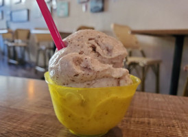 Pandor Bakery: Cafe, Gelato food