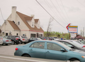 Country Kitchen outside