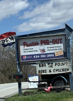 Paulie's Pig Out outside