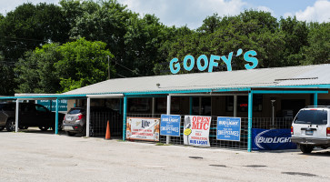 Goofy’s And Grill outside