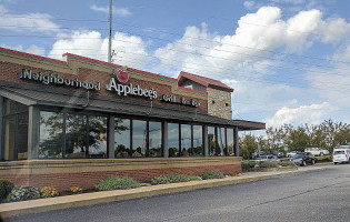 Applebee's outside