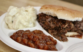 Thomason's Barbecue food