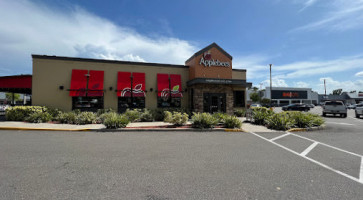 Applebee's Grill outside