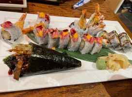 Sushi Nami Paoli food