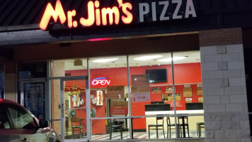 Mrjims.pizza outside