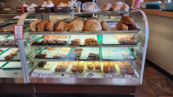 Huron Mountain Bakery food