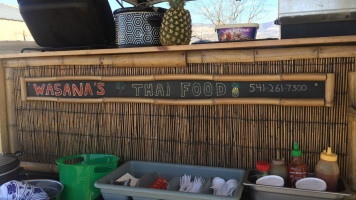 Wasana's Thai Food Cart food