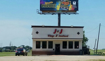 J J Wings Seafood outside