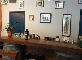 Mosgo's Coffee House inside