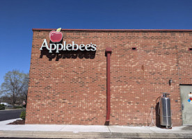 Applebee's Grill In P outside