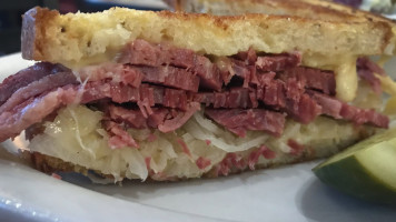 Benji's Deli food