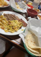 Mi Abuelitas food