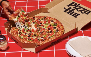 Pizza Hut food