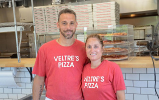 Veltre's Pizza inside