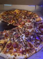 Toppers Pizza food