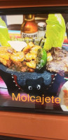 El Molcajete food