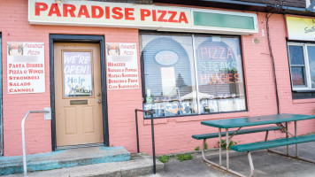 Paradise Pizza Pasta inside