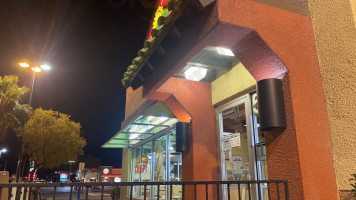 Del Taco outside