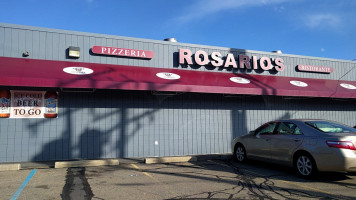 Rosario's Pizzeria outside