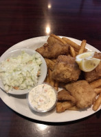 Guston’s Grille Tap food