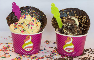 Menchie's Frozen Yogurt food