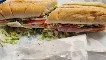 Leo's Deli food