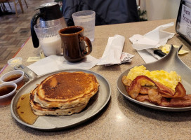 Iron Skillet food