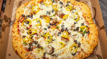 Jomaa Brothers Pizza food