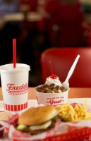 Freddy's Frozen Custard Steakburgers food