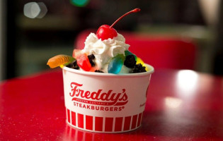 Freddy's Frozen Custard Steakburgers food