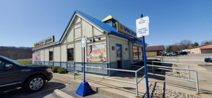 Long John Silver's outside