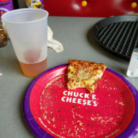 Chuck E. Cheese food