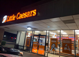 Little Caesars Pizza food