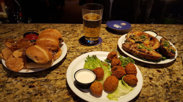 Mandango's Sports Grill food