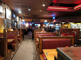 Logan's Roadhouse inside